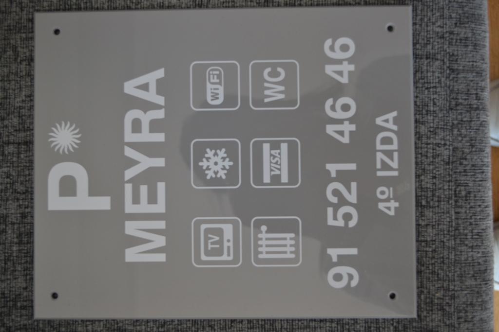 Hostal Meyra Madrid Exterior foto